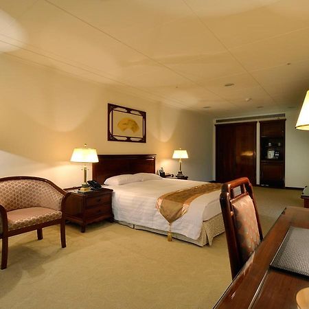 King'S Paradise Hotel Csungli Kültér fotó
