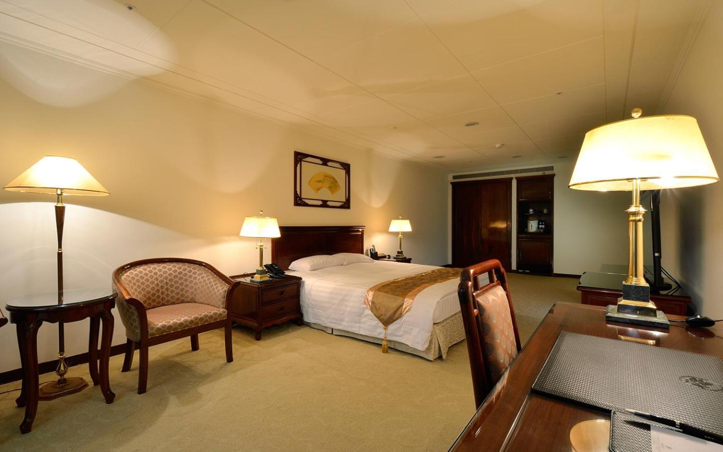 King'S Paradise Hotel Csungli Kültér fotó